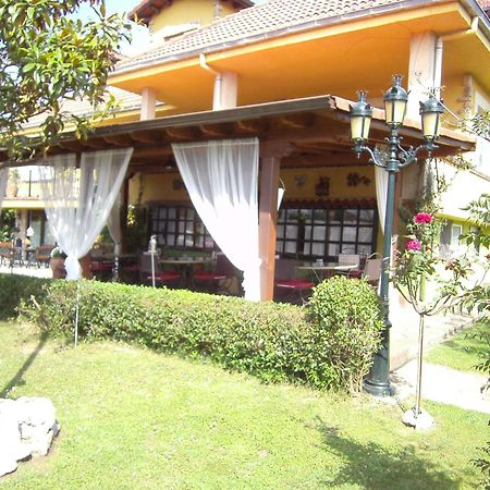 Hostería Las Fuentes Rubayo Exterior foto